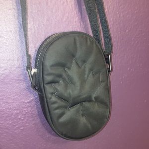 Lululemon Canada cross body bag purse